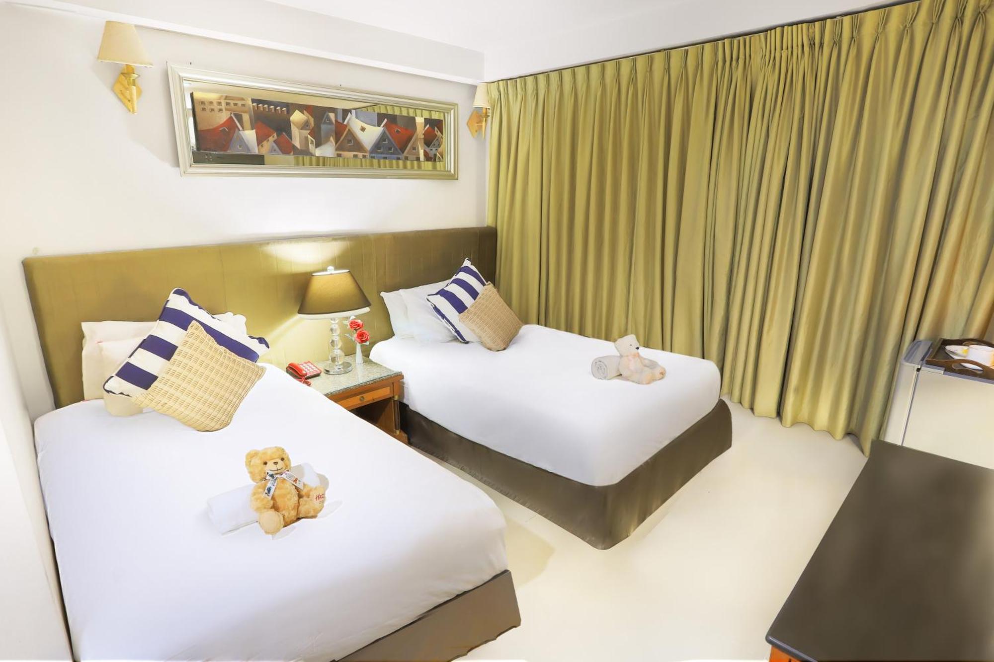 Diamond City Hotel Sha Certified Bangkok Exterior photo