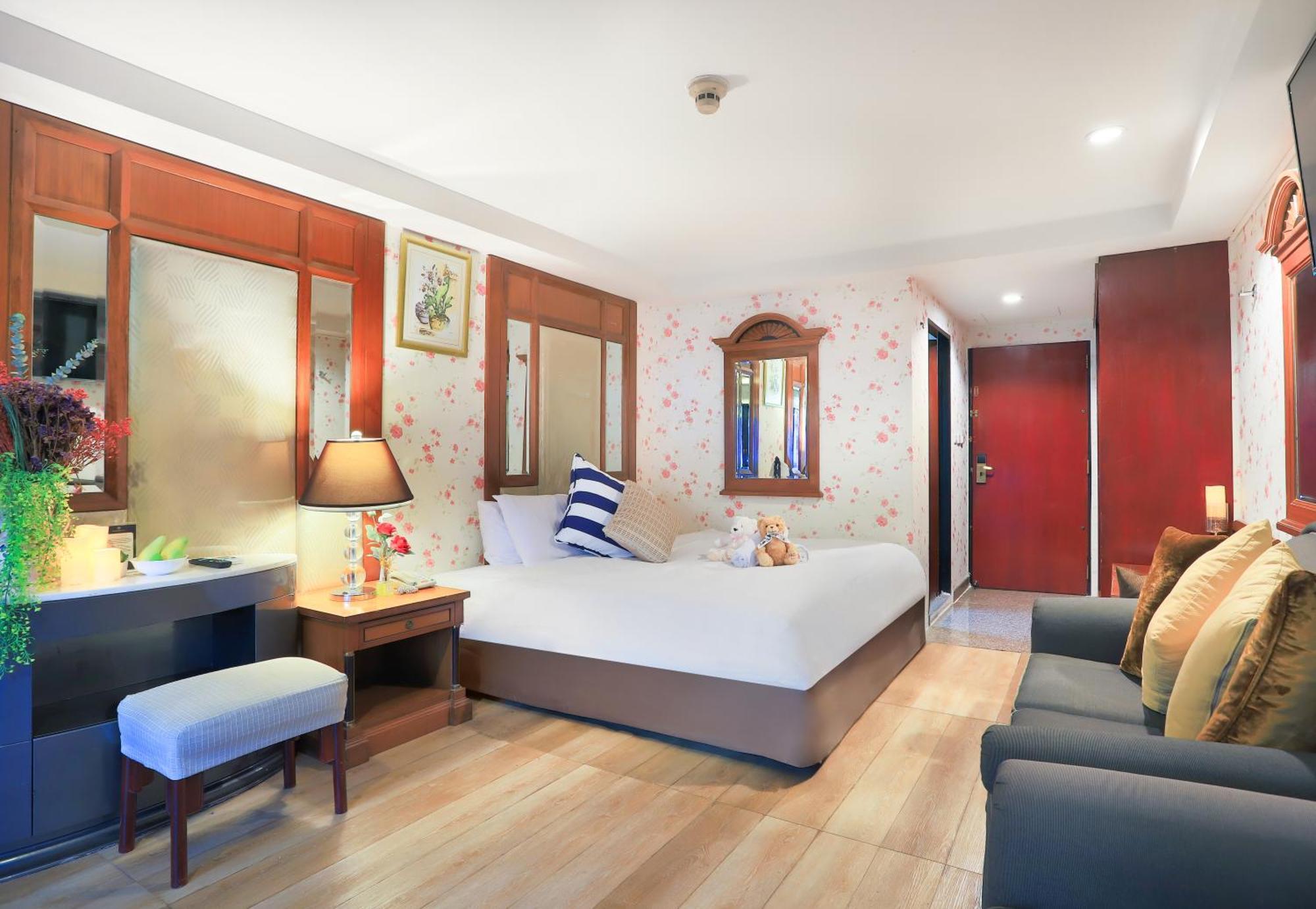 Diamond City Hotel Sha Certified Bangkok Exterior photo