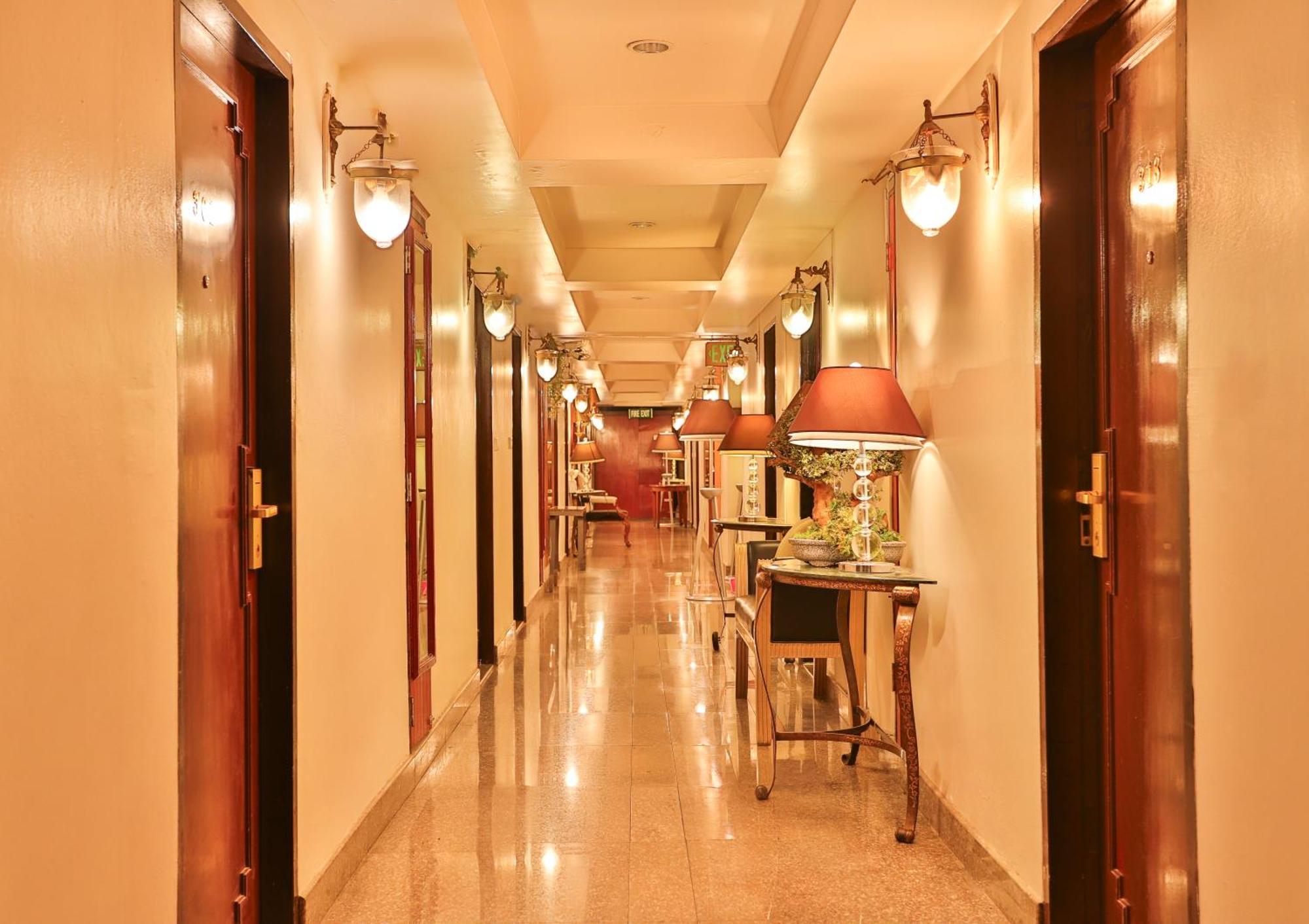 Diamond City Hotel Sha Certified Bangkok Exterior photo
