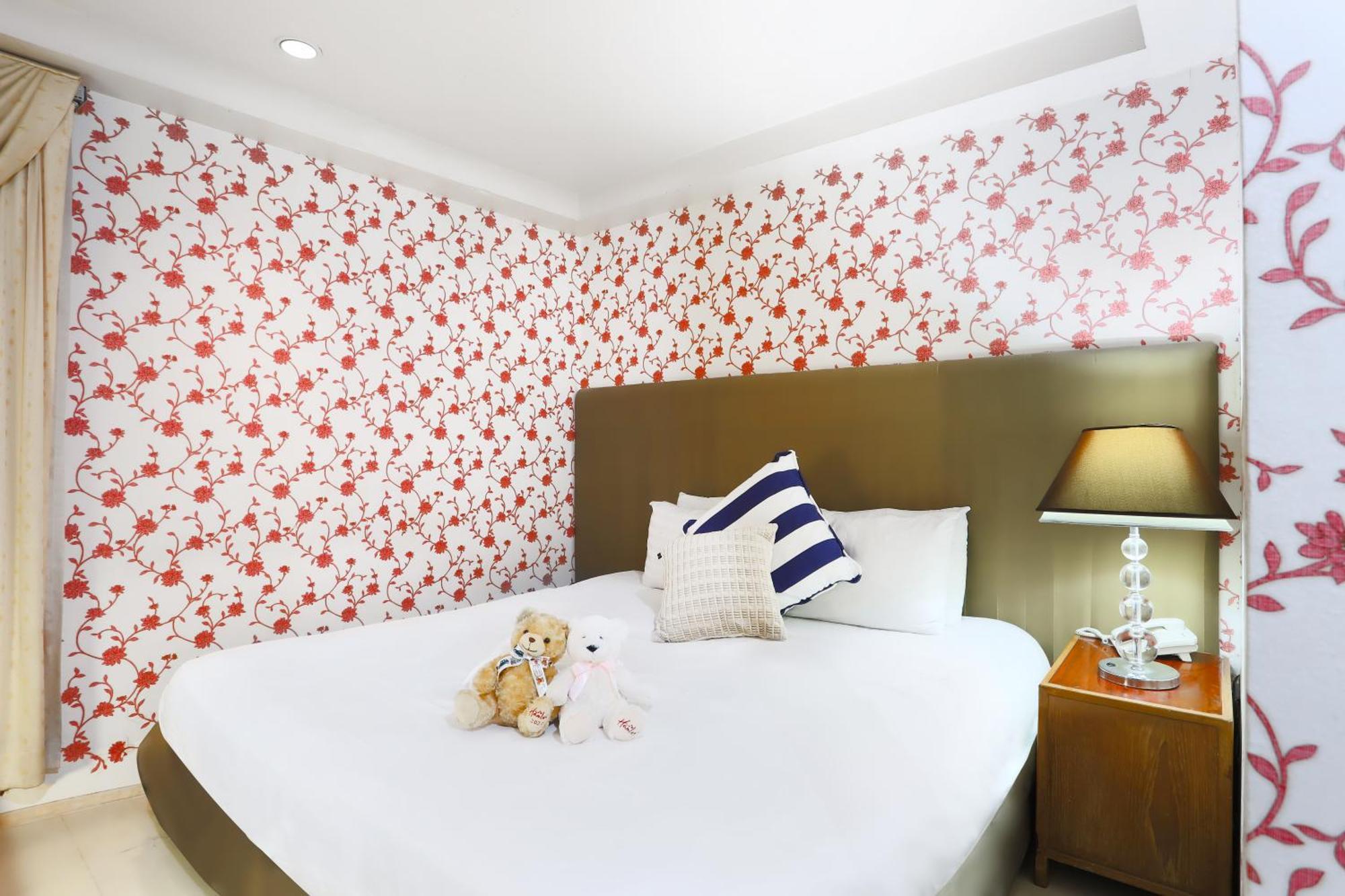 Diamond City Hotel Sha Certified Bangkok Exterior photo